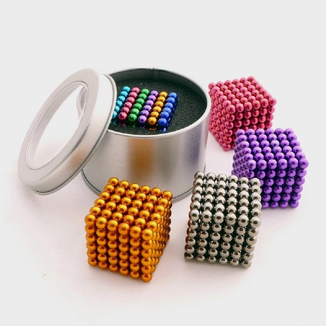 Renkli 216 Parça D5mm Neocube Top