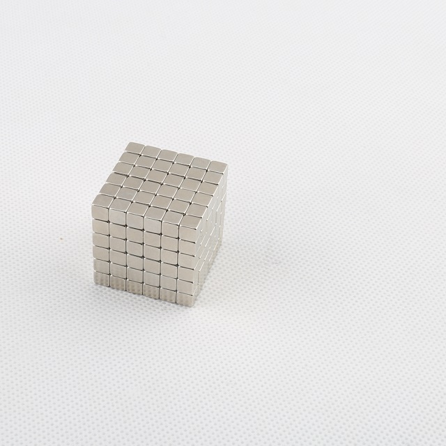 Ni Kaplamalı D5mm Neocube