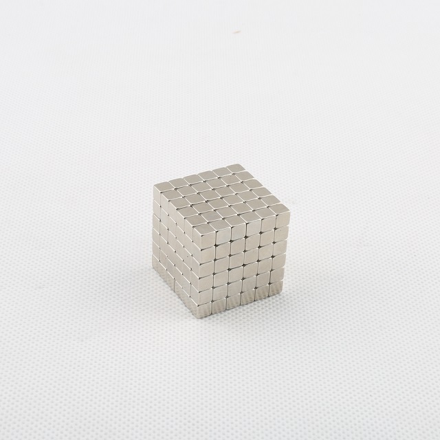 Ni Kaplamalı D5mm Neocube