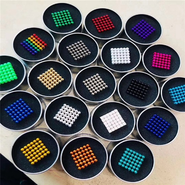 Renkli 216 Parça D5mm Neocube Top