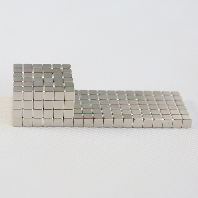 Ni Kaplamalı D5mm Neocube