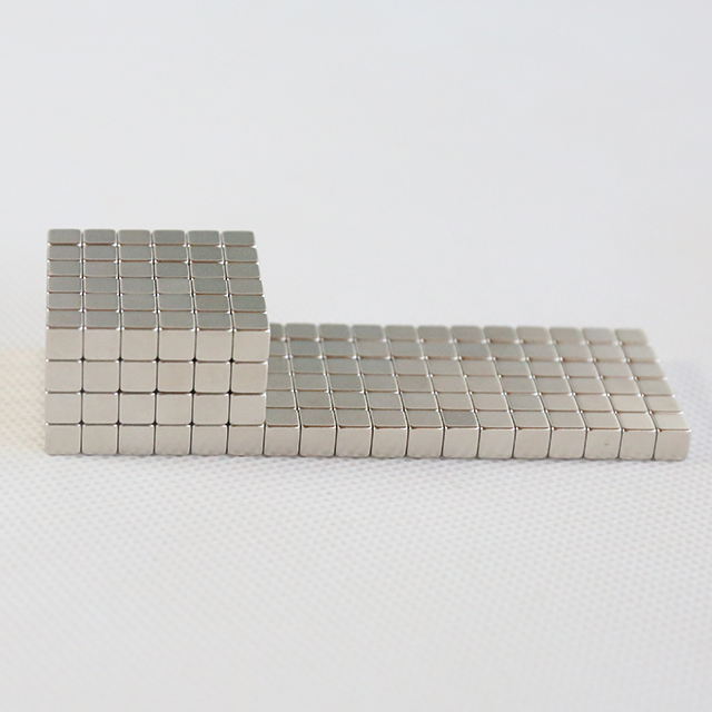 Ni Kaplamalı D5mm Neocube