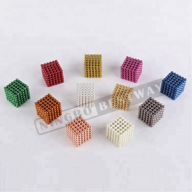 Renkli 216 Parça D5mm Neocube Top